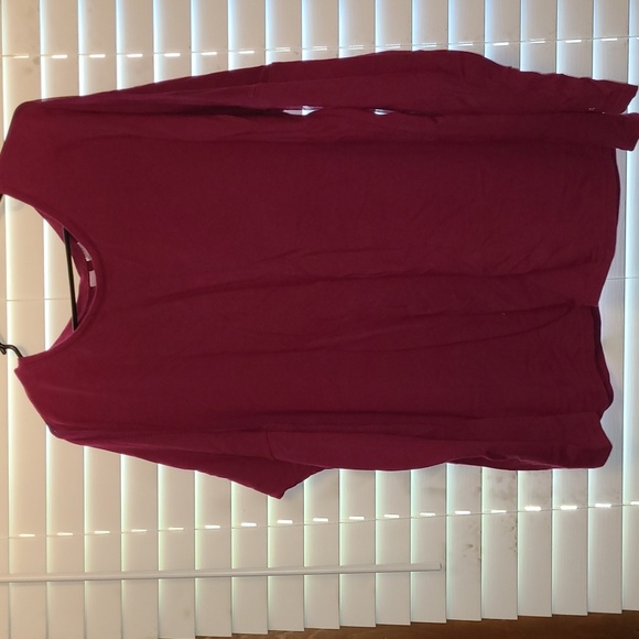 Old Navy Tops - Old Navy Active Raspberry Color XXL Top